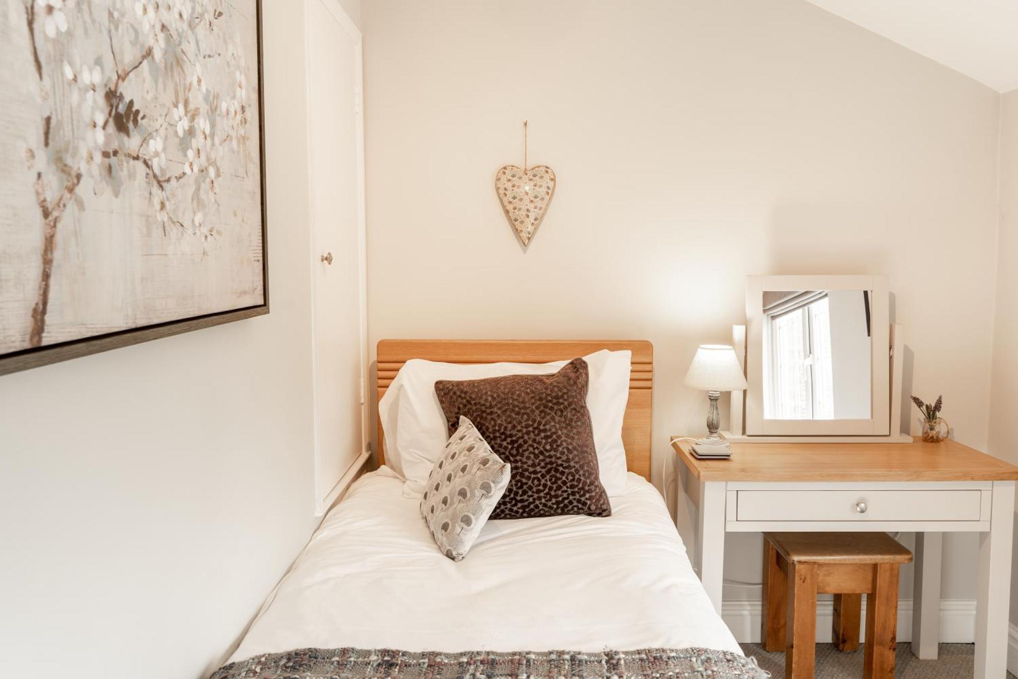 Cosy 2 Bed Cottage In Charming Village Of Christleton - For Up To 5 Exterior foto